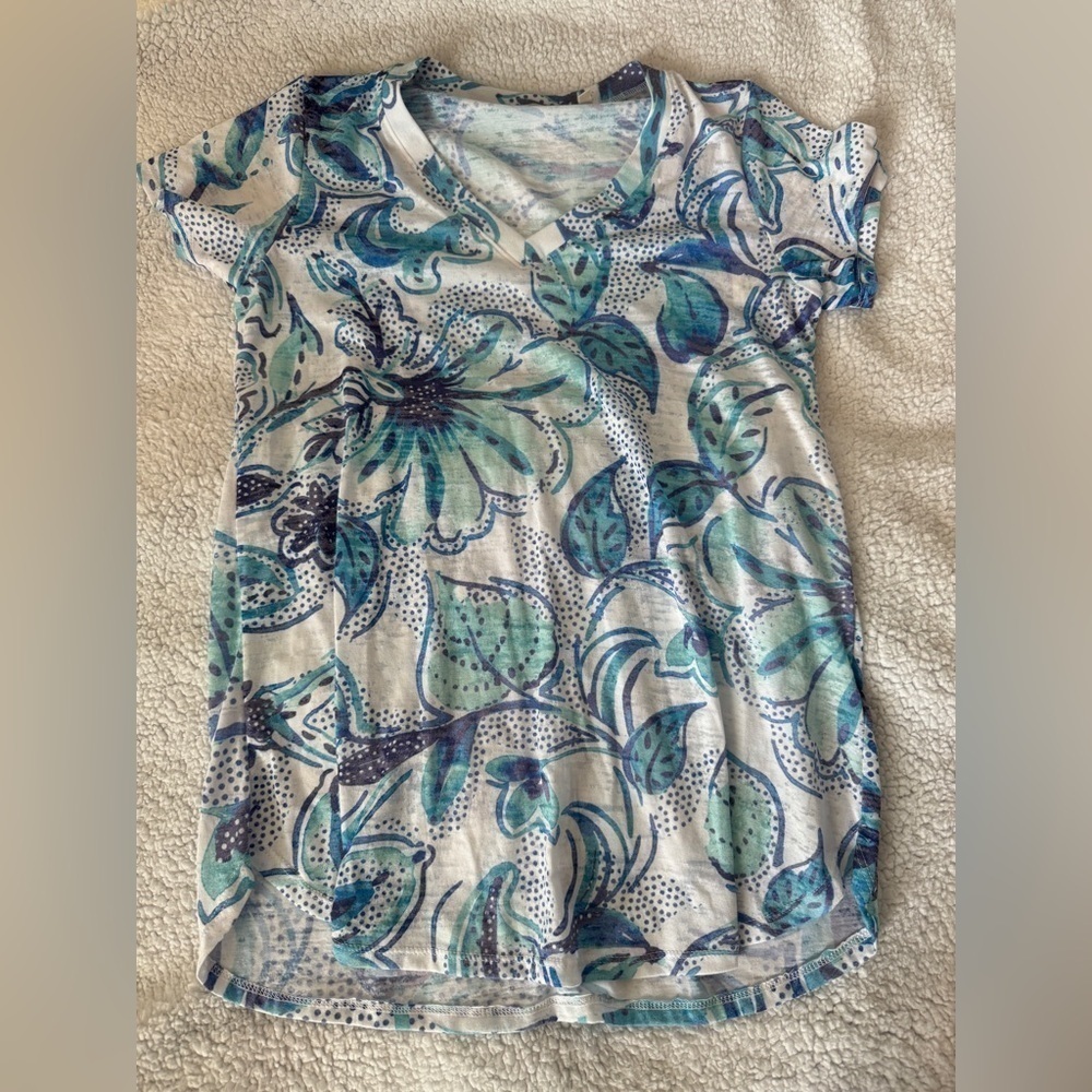 NWT Soft Surrounding. Size XS Short Sleeve Tee Blue Floral